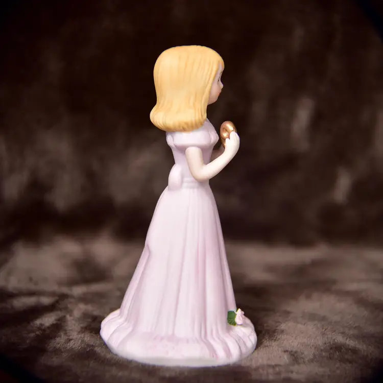 Enesco Growing Up Birthday Girls Figurine 9 Year Old  Vintage 1981 Blonde Vintage