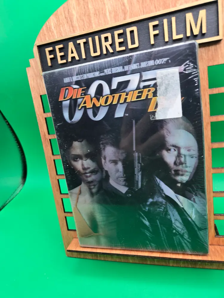 Die Another Day (DVD, 2003, 2-Disc, Widescreen Special Edition)Lenticular Cover