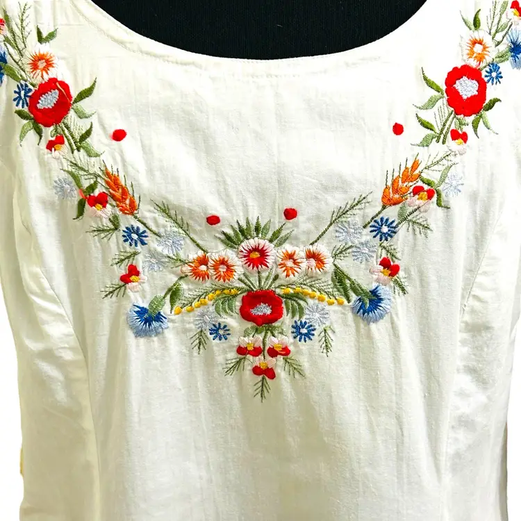 NWT Vintage Betsey Johnson Embroidered Dress Floral White Slip Size M/L 90s Y2K