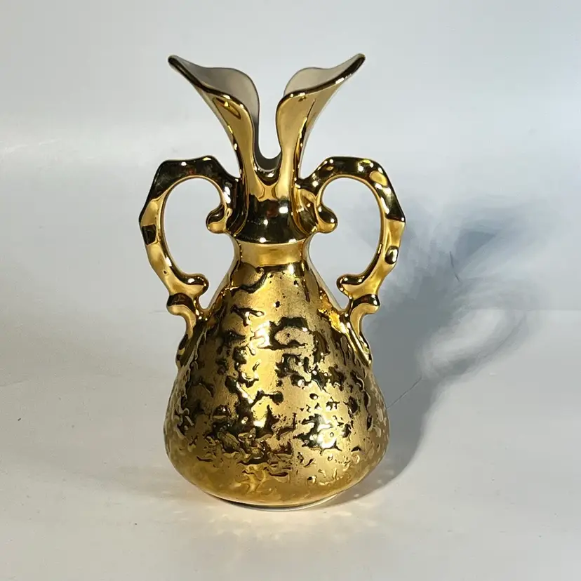 Vintage Vase Mid-Century Modern "Weeping Bright Gold" Porcelain Hand Decorated 22 Karat gold gilt Holley Ross China LaAnna PA USA 1950-60s MCM Hollywood Regency