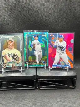 Kansas City Royals Legends Lot - Perez /350 Ragans /199