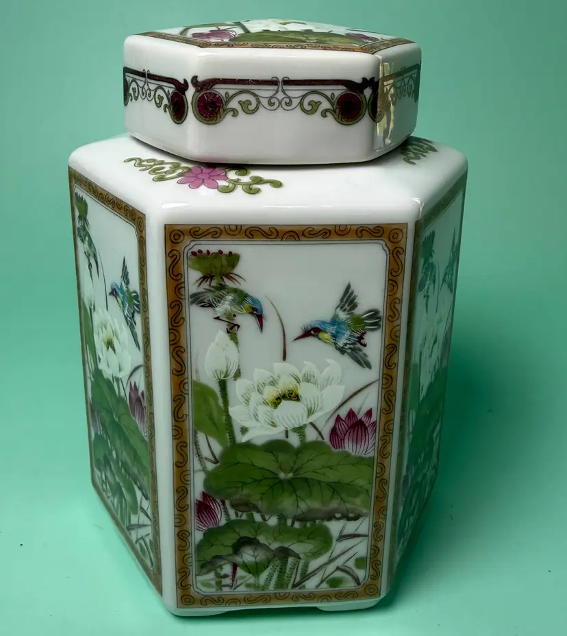 Vintage Toyo Ming Lotus Japan Porcelain Hex Ginger Jar Birds Waterlily Lid Asian