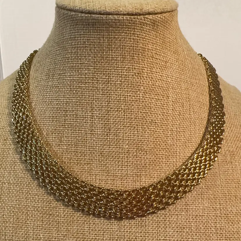 Vintage Classic Gold Mesh Necklace