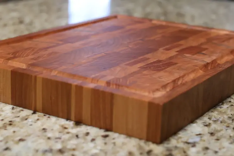 Mahogany & Maple-end grain cutting board: 14" x 10" x 1.5", Juice Groove