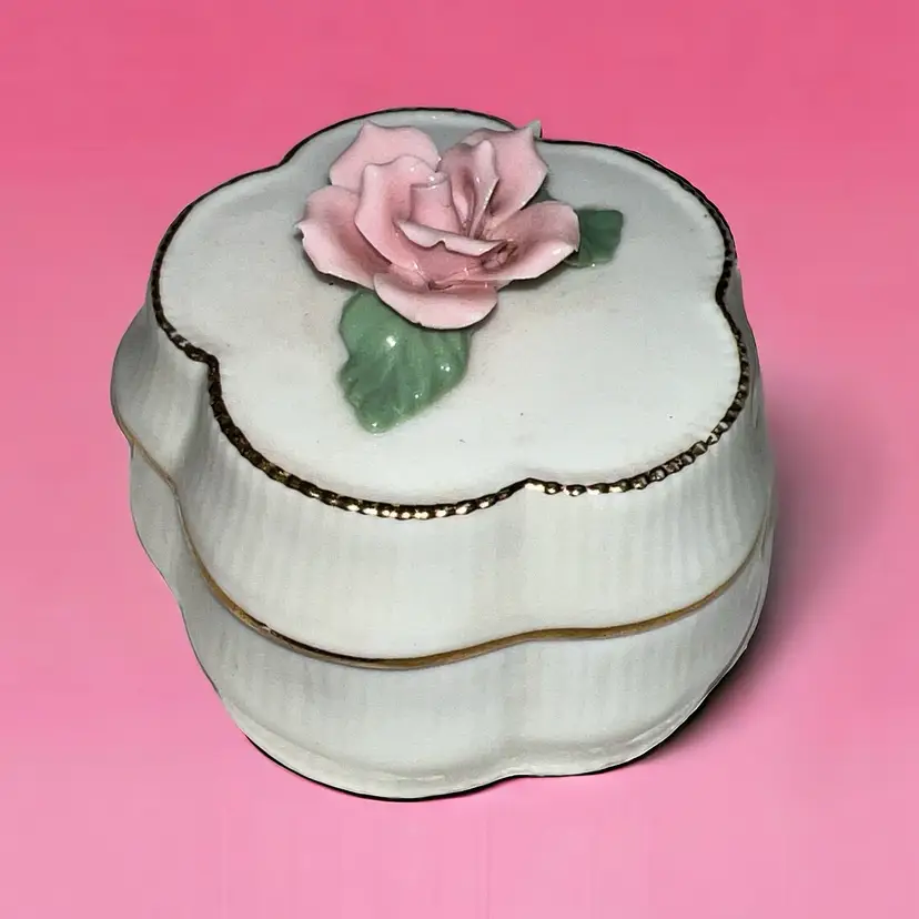 Vintage Heritage House Celebration Collection "Always" Fine Porcelain Music Box