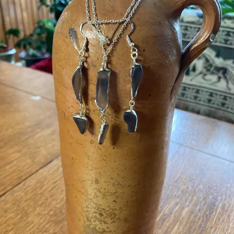 Erie Glass Artisan Made Purple Pendant And Dangle Earring Set Handcrafted Jewelry Set