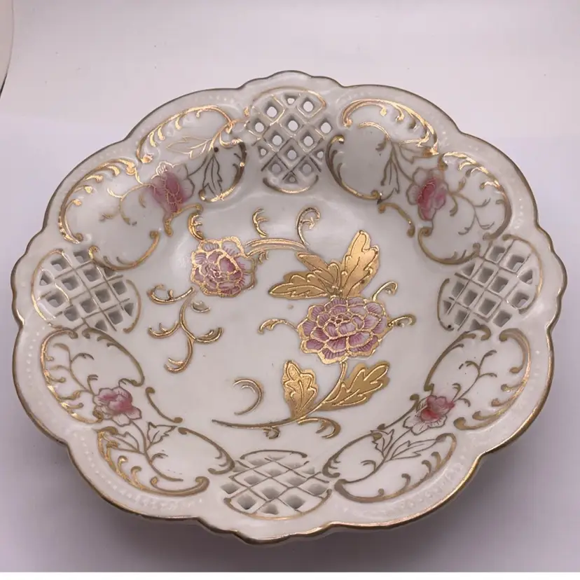 VTG Kalk Germany Porcelain Painted Gold Gilt Bowl 6.75”