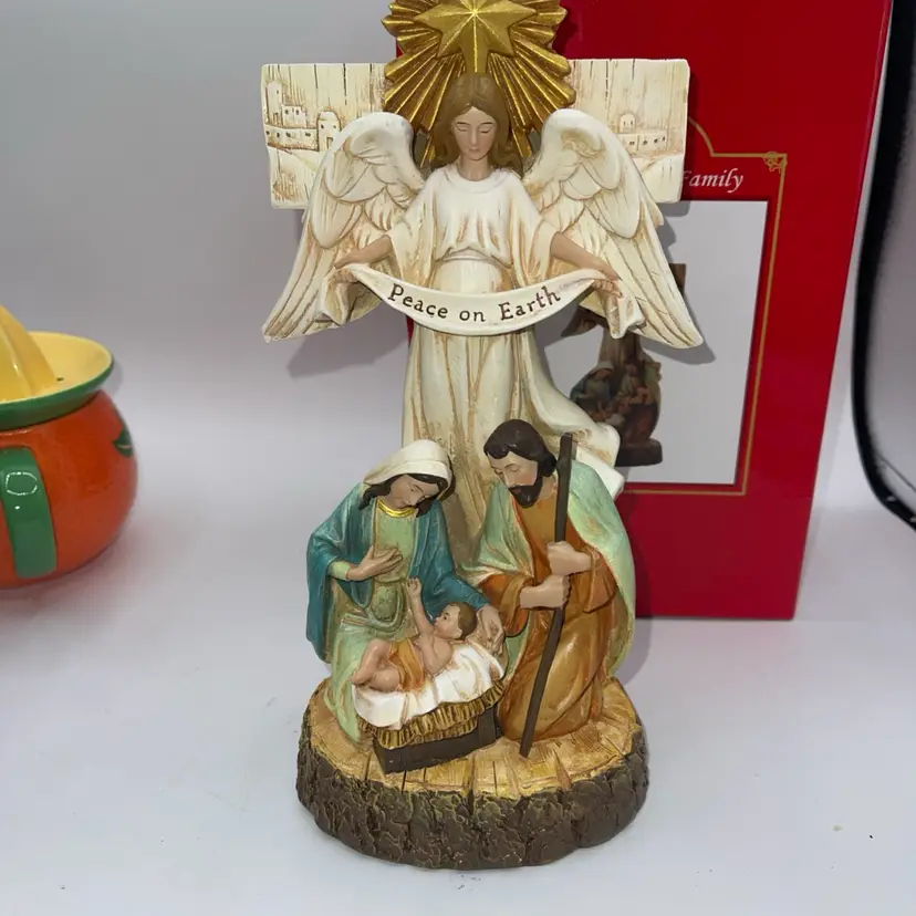 Angel And The Holy Family Figurine Nativity Scene. 10” New In Box