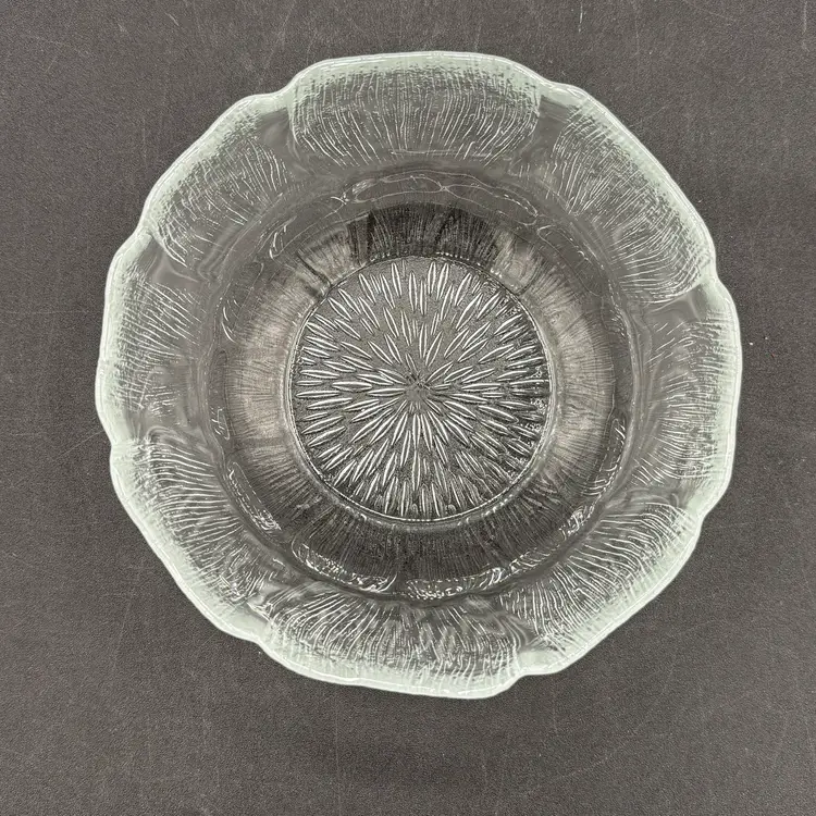 Vintage bowl - clear floral
