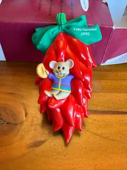 Hallmark Keepsake Feliz Navidad 1995 Christmas Ornament