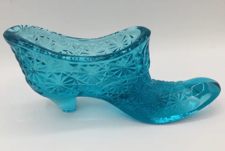 Vintage LE Smith Daisy & Button Peacock Blue Glass Slipper Shoe