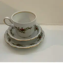 #01 Johann Haviland Teacup Set