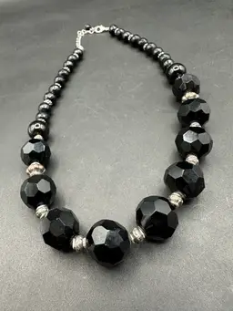 Beautiful Black Glass Faceted Bead Necklace, Unsigned 20”L