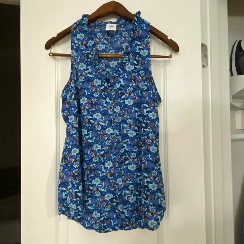 Cabi Womens Tank Top S Small Bust 38”  Blue & Green Floral Print Summer Flowers