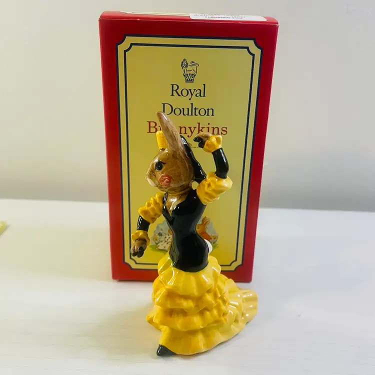 Royal Doulton Flamenco Dancer Bunnykins DB256 2002 Special Events Figure In box 4.25”