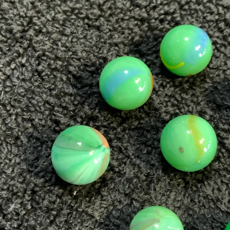 9-Green w/Color Swirl Glass Marbles 5/8"