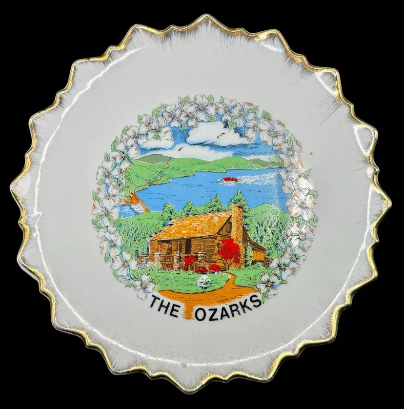 Vintage Porcelain Souvenir Plate The Ozarks Mountains Cabin Wall Hanging 7.25”