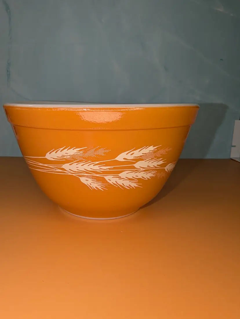 PYREX Autumn Harvest Wheat 401 Mixing Bowl Orange