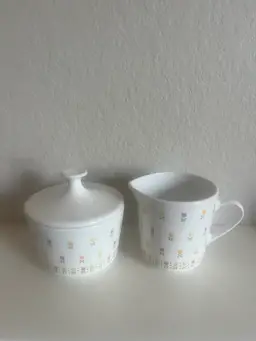Vintage Centura by Corning - April Tulip - Creamer & Sugar Bowl Set 1970s