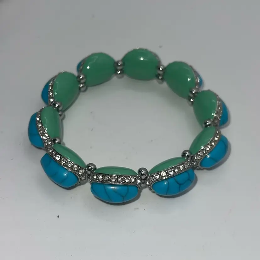 37-Ann Taylor Turquoise/light Green Enamel Crystal Accented Stretch Bracelet