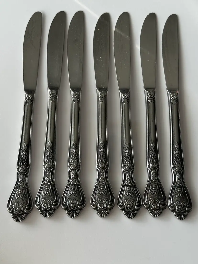 8 Normandy Rose Japan Stainless Dinner Knives 9”