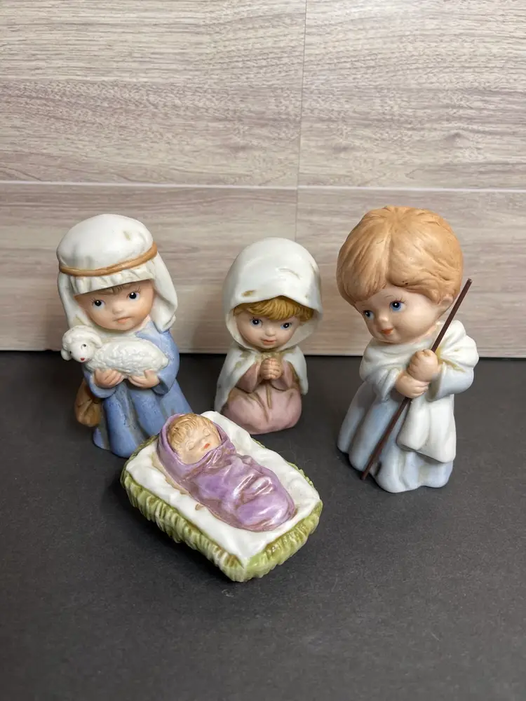 Inv. 6032 Homco # 5258 Children’s Nativity Set