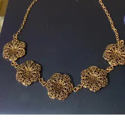 Beautiful Copper five flower necklace