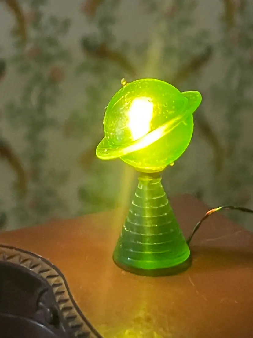 1.12 Miniature Dollhouse Saturn Lamp