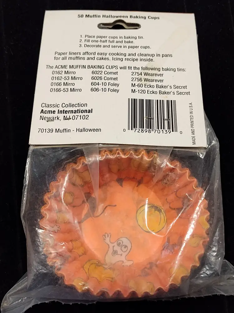 NOS Vintage Halloween Muffin Liners