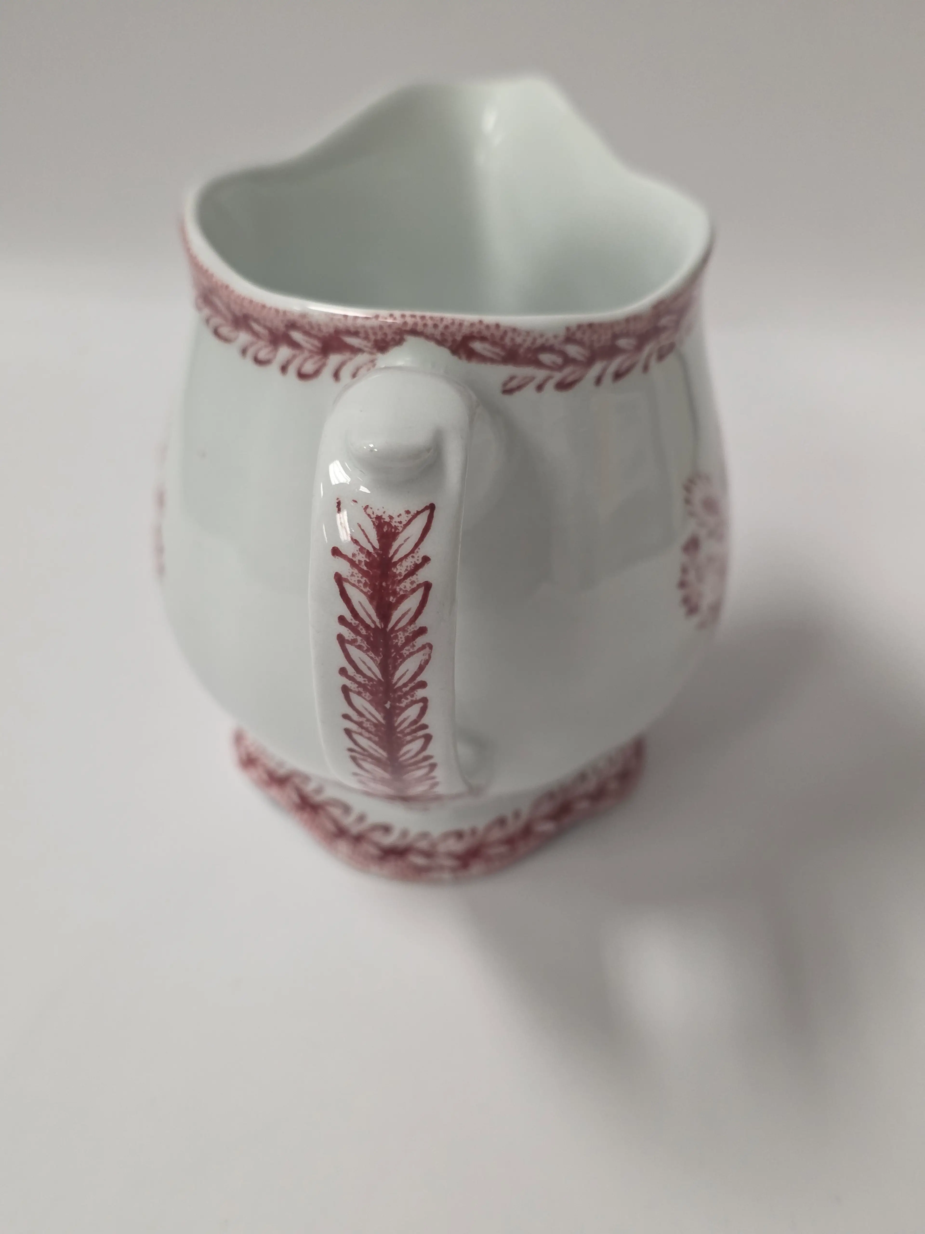 Image 4 of 8
