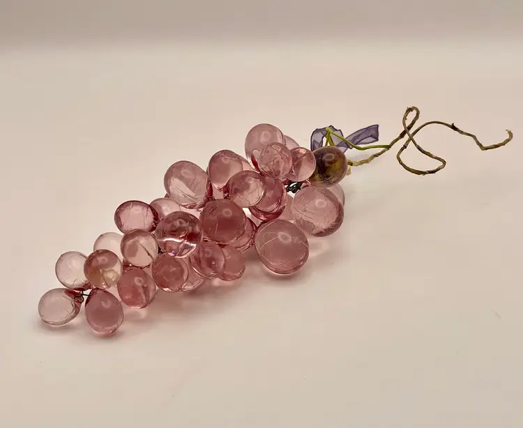Vintage, MCM, Lucite/Acrylic, Grape Cluster, Lt. Pink/Lilac