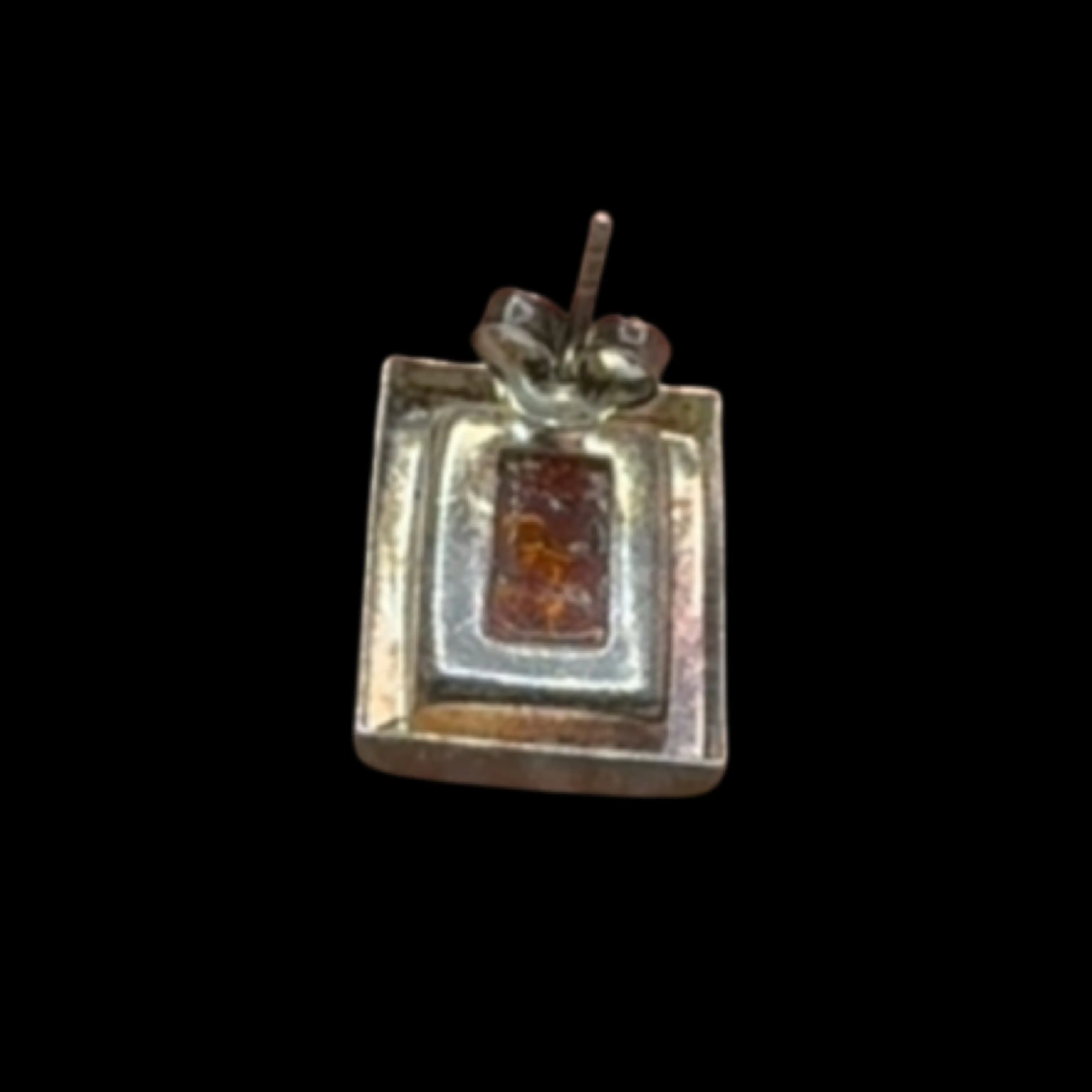 Image 4 of 4