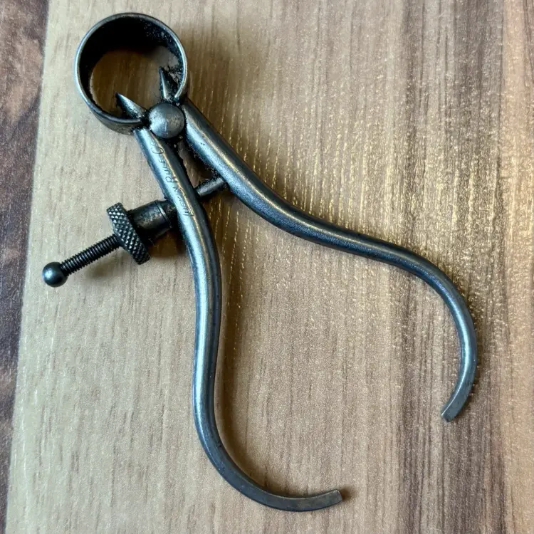 Lufkin Rule Co. No. 141 Mini 2.5" Outside Spring Calipers with Round Legs