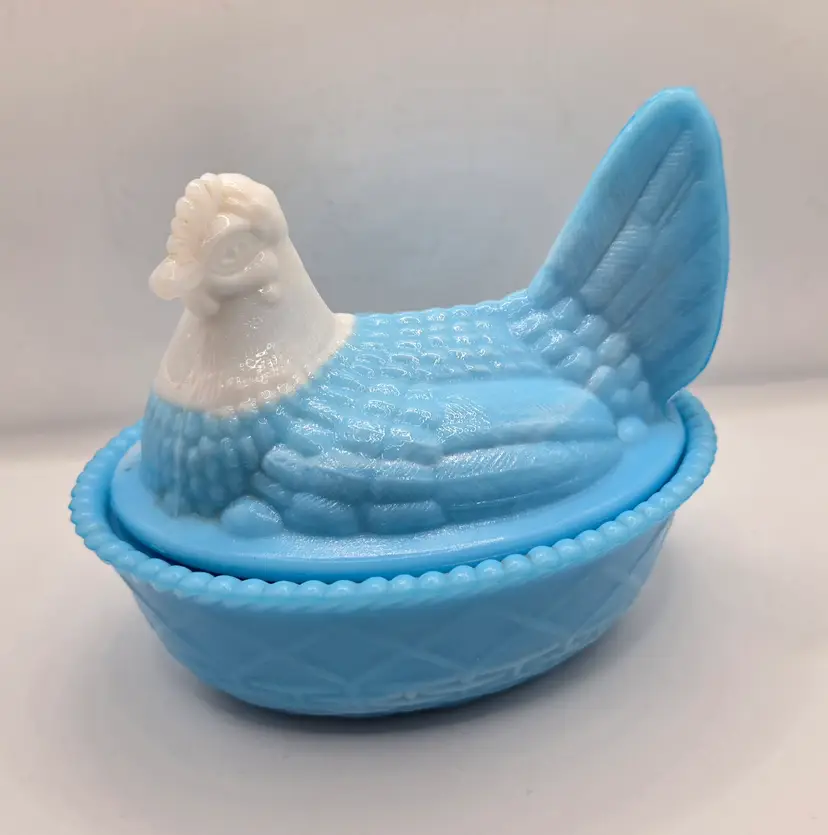 Rare HTF Westmoreland Blue and White Slag Glass Hen On Nest. 5.75"x 4.75"x 4.5". No Damage...Beautiful Piece.
