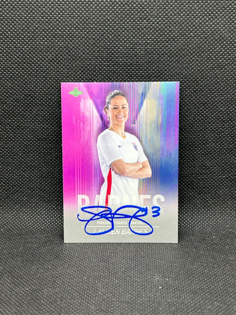 Lauren Barnes 2021 Parkside NWSL Vol 2 Signature Series Auto Soccer Card