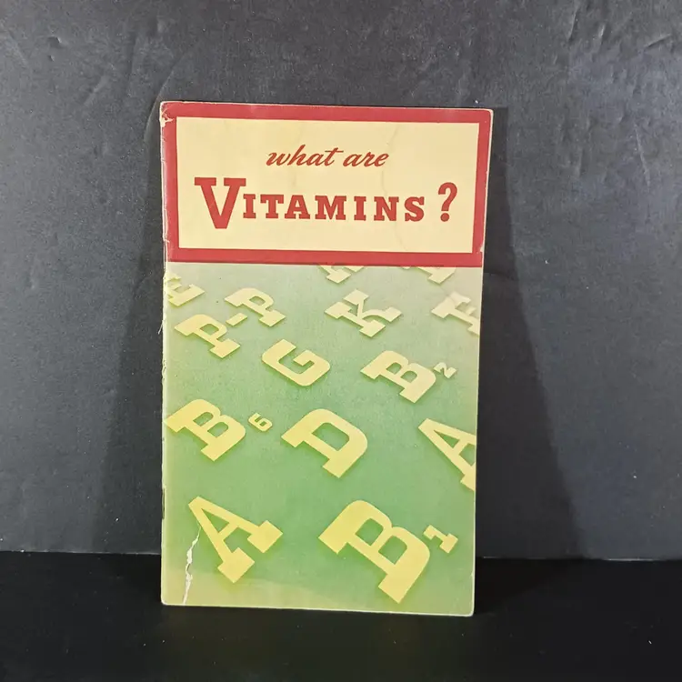 Vintage WHAT ARE VITAMINS Advertising Booklet Main Drug Co
