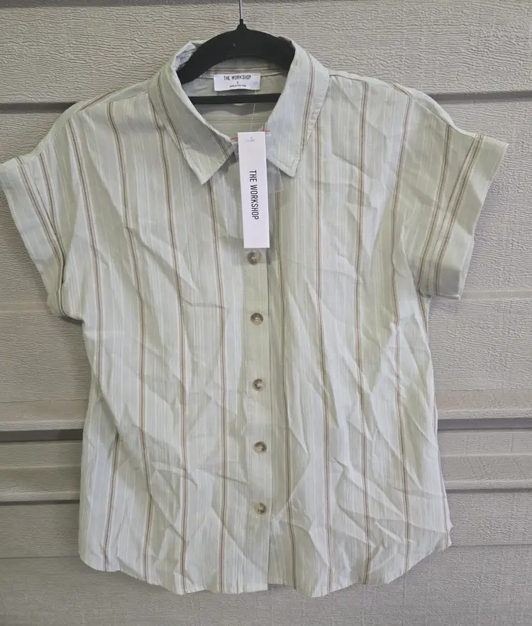 Women's Pinstripe Short Cuff Sleeve Button Down Top Size Small