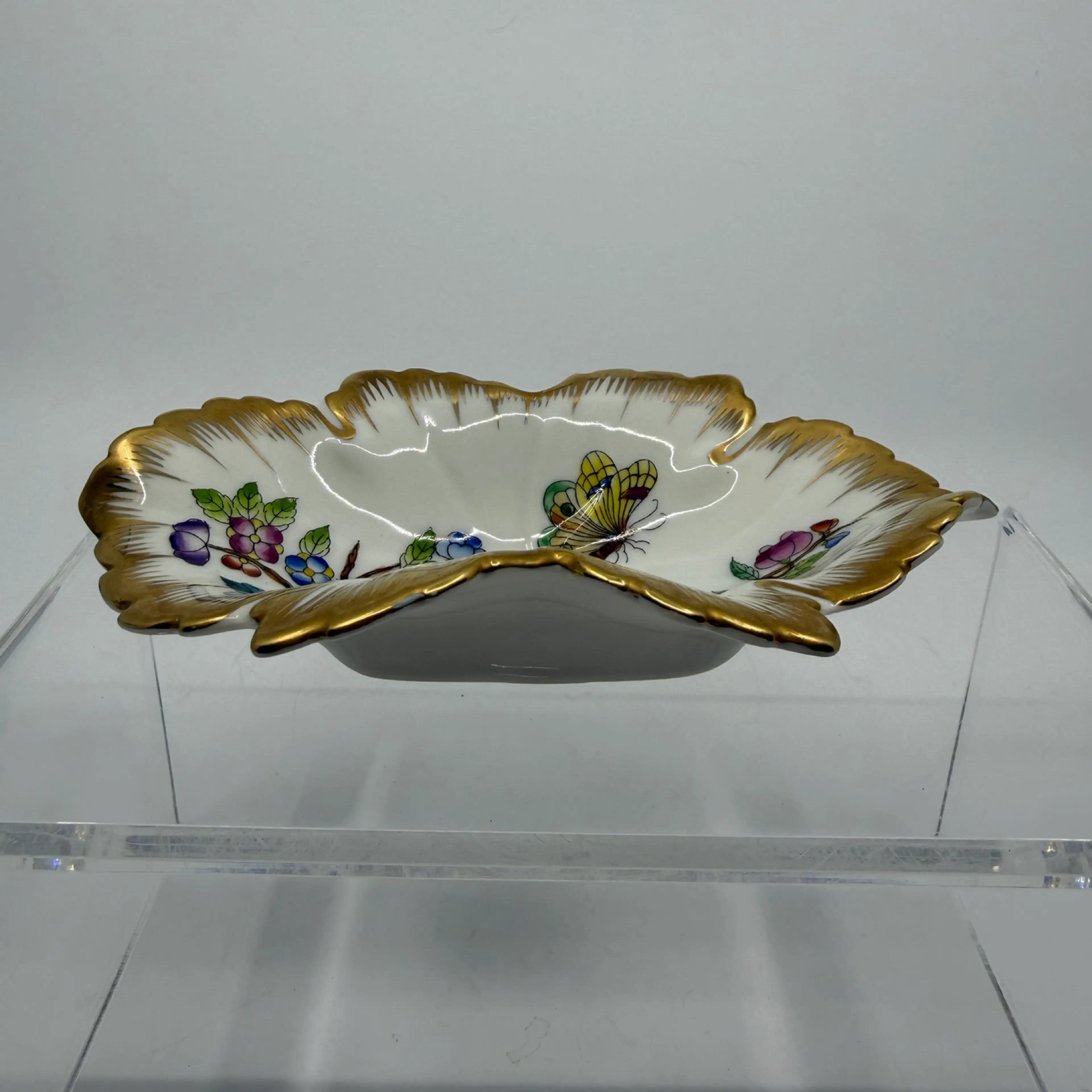 Image 4 of 7