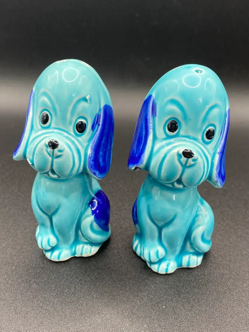 Vintage Kitschy Blue Hound Dog Salt and Pepper Shakers