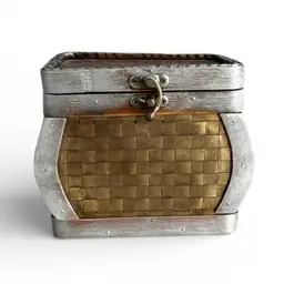 Vintage Bombay Style Woven Wicker Storage Box Gold And Silver Tone W/Metal Closure Hinged Lid