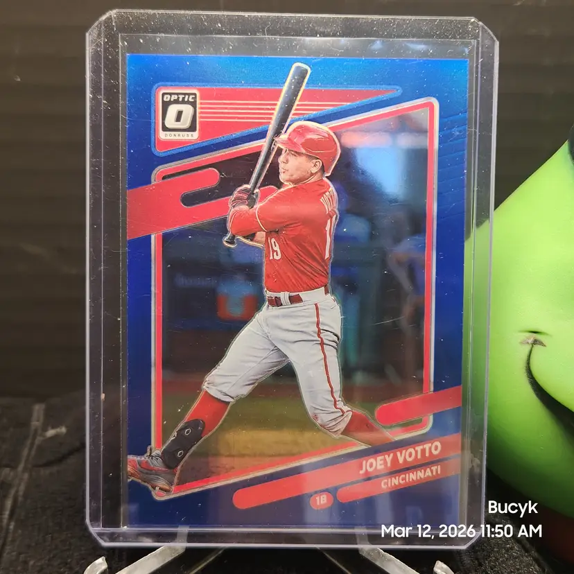 2021 Optic Blue - Joey Votto Cincinnati Reds 39/75