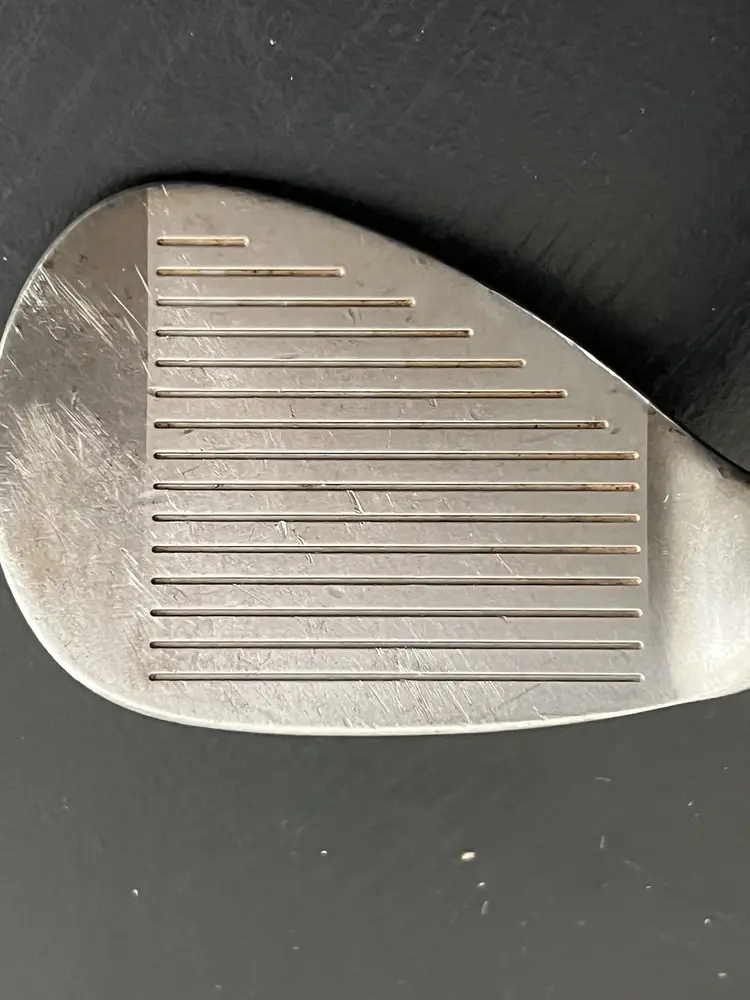 TaylorMade Rac 56 Degree Sand Wedge 12 Bounce Wedge Flex Lamkin Crossline Grip