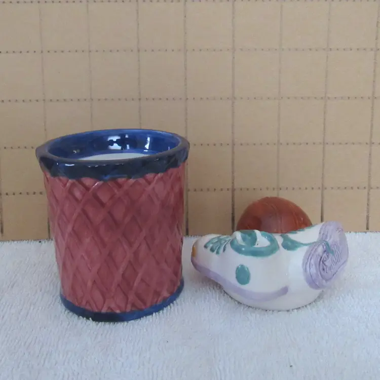 VTG Stacking Basketball Salt & Pepper Shaker Set