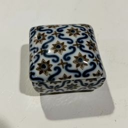 15. Asahi Sato/ Gordon Collection Made In Japan Trinket Box 2”x1.25”
