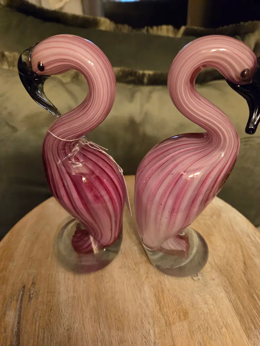 #01 Pair of Art Glass Flamingos