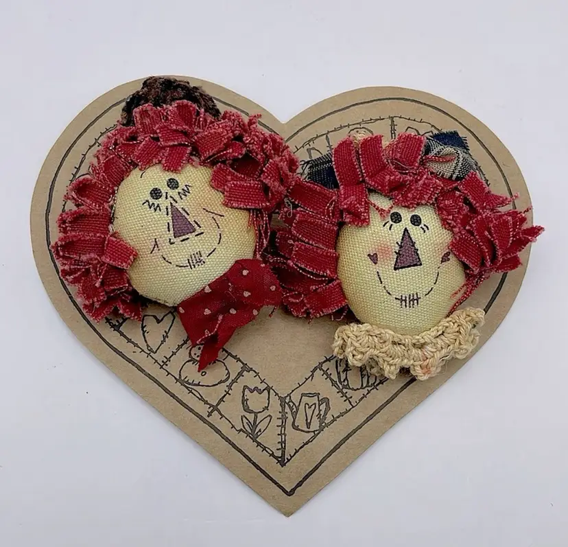 Vintage Raggedy Ann and Andy Cloth Pins by Hanna’s Handiworks