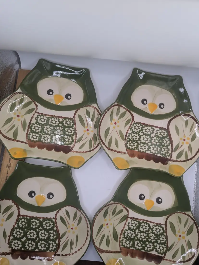 Temp-tations Snack Owl Plates 4 Green Ovenware By Tara 6"