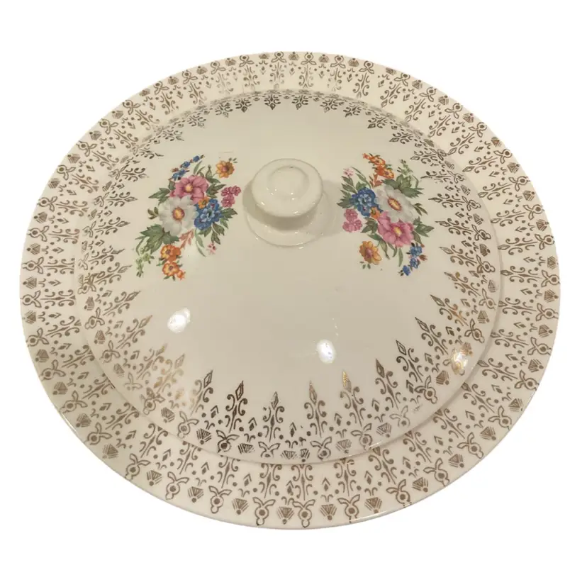 🎉Vintage Covered Tureen Featuring 22k Gold Trim China And Florals