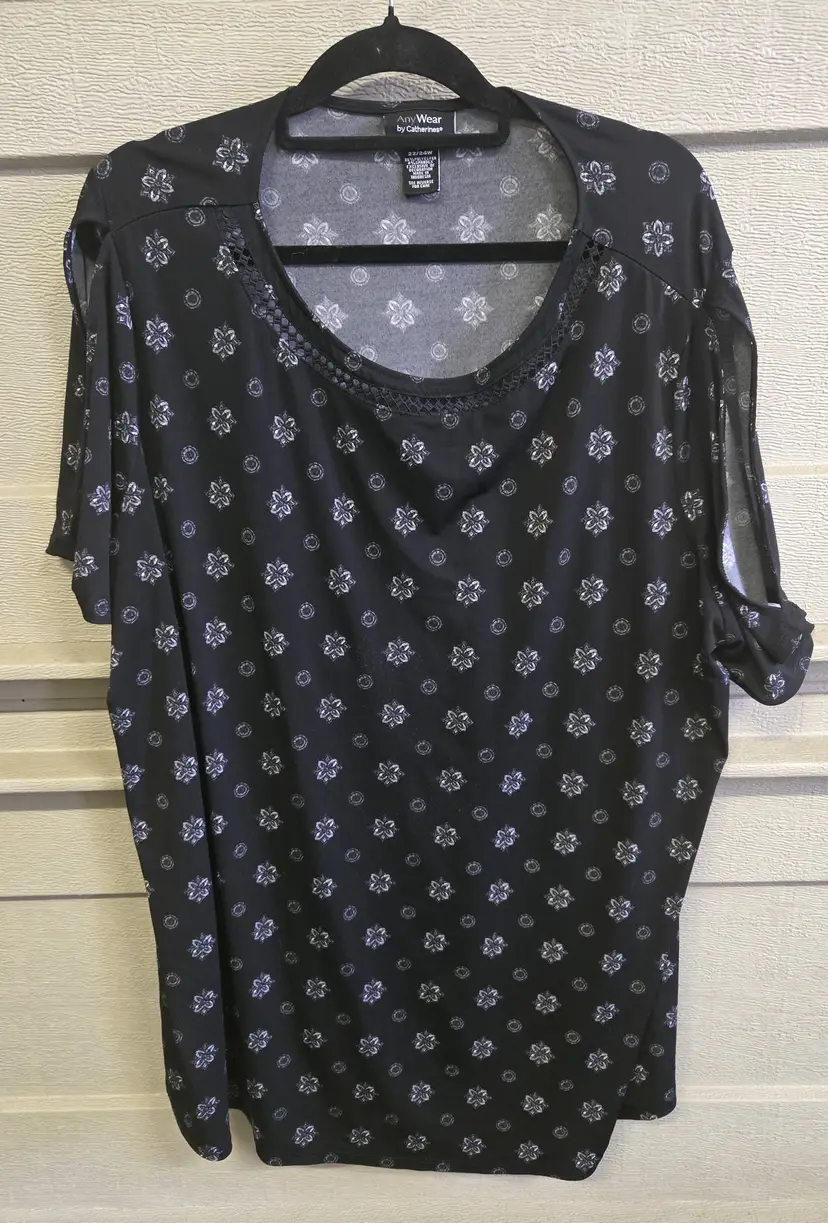 Any Wear by Catherines Women's Floral Short Sleeve Blouse size 2XL