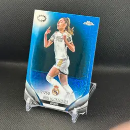 Olga Carmona 012/250 - 2023/24 Topps Chrome Blue Refractor UEFA Real Madrid